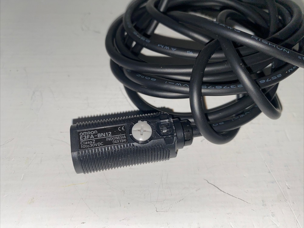 OMRON E3FA-BN12 Photoelectric Switch Sensor