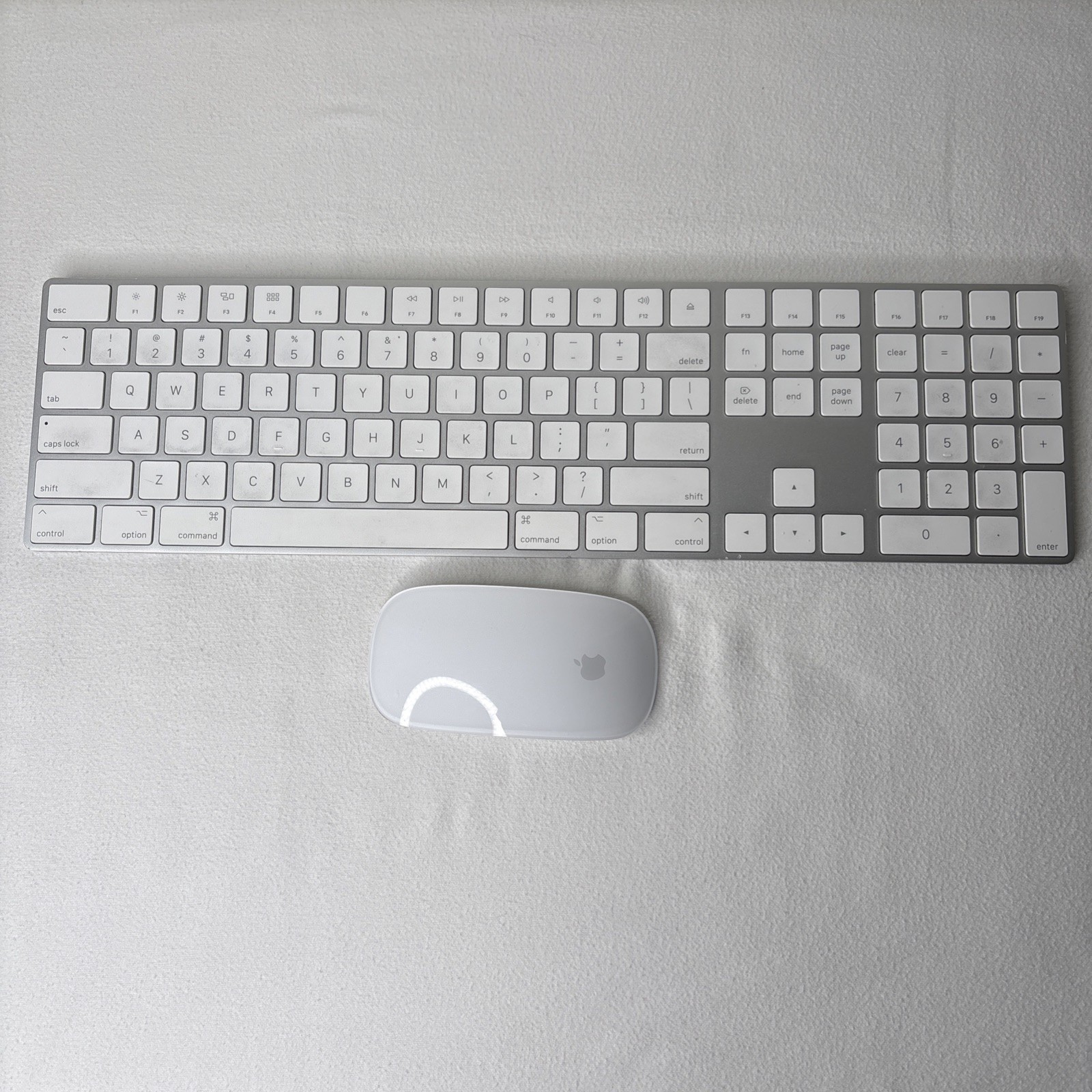 Apple Magic Keyboard A1843 and Magic Mouse A1657 - White Numeric Keypad Bundle