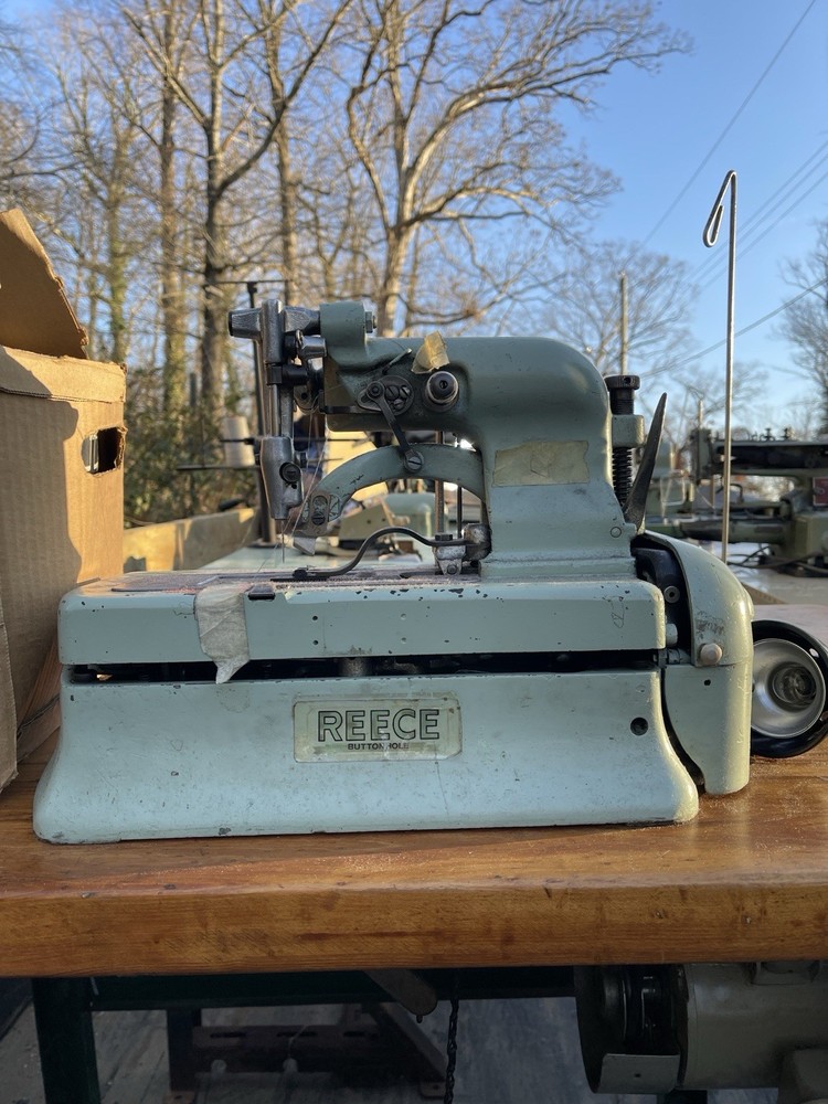 Reece Industrial Buttonhole Machine w/ Table & Motor – Untested