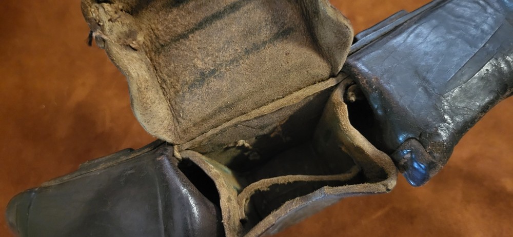 Original WW2 German K98 Mauser Ammo Pouch. marked