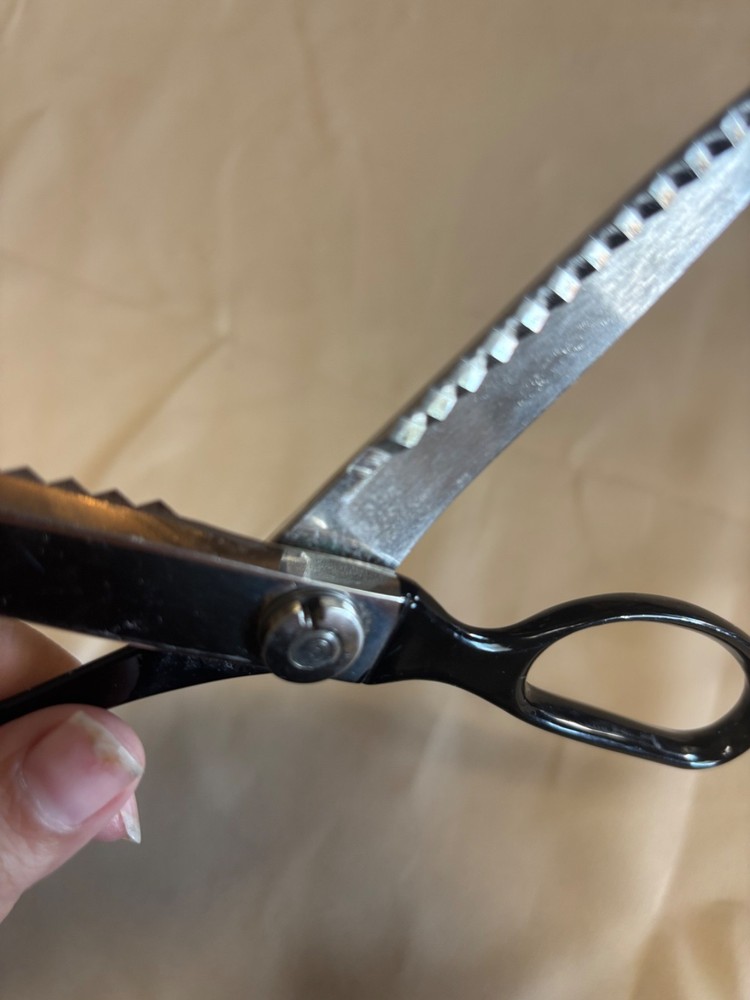 Vintage WISS Model CB7 USA PINKING SHEARS Scissors