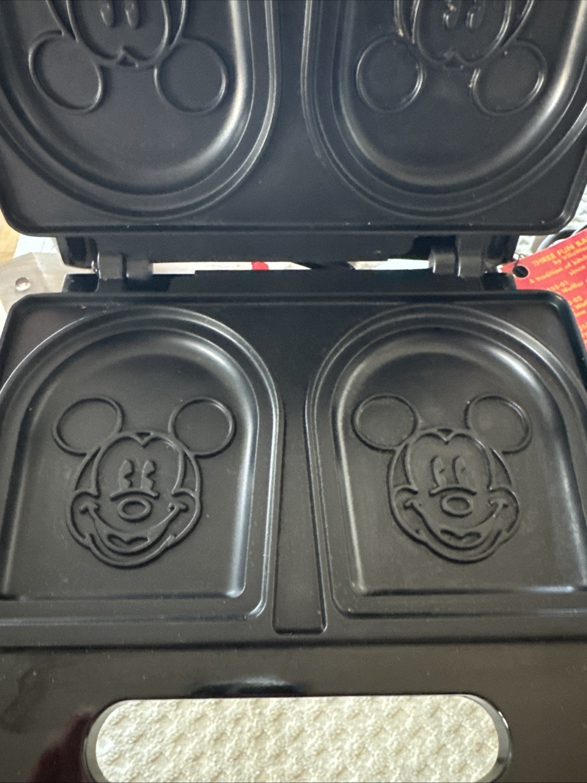 Vintage Disney Mickey Mouse Sandwich Maker by VillaWare 5555-03 (Used Once)