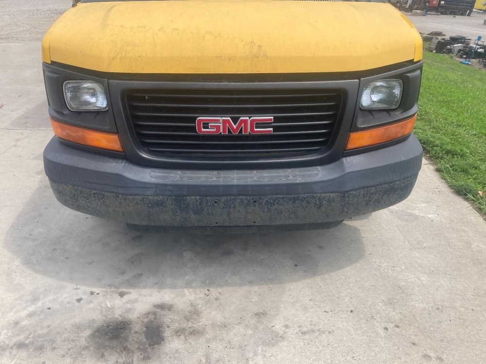 GMC CUBE VAN 1 PIECE POLY Bumper - Used
