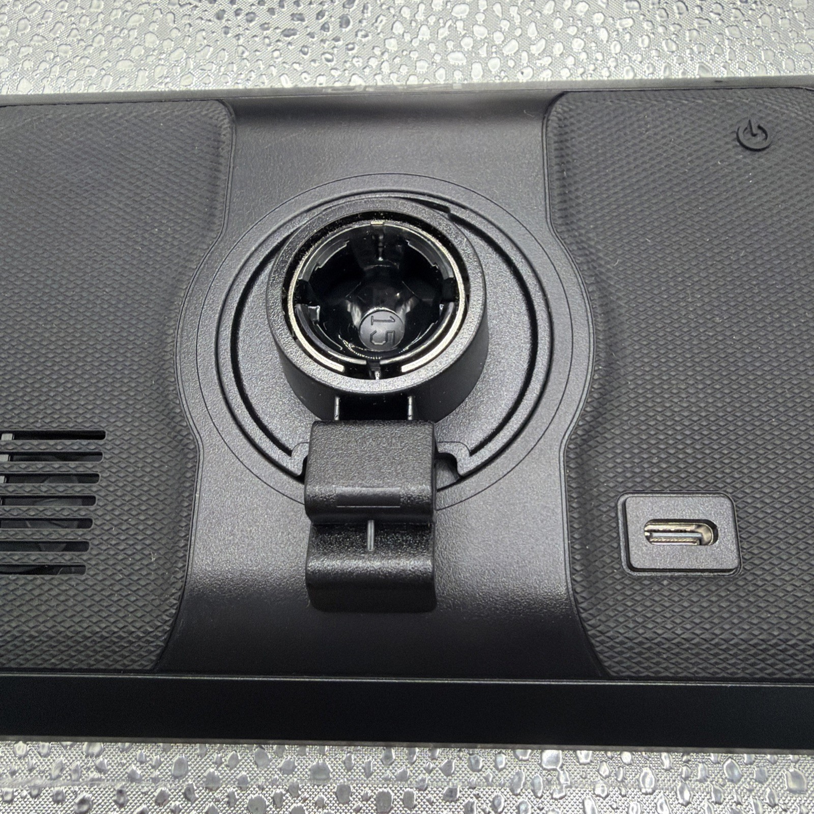 Garmin DEZL OTR710 7" dashcam Truck GPS Navigator Bluetooth OTR710 7 Inch Disp.