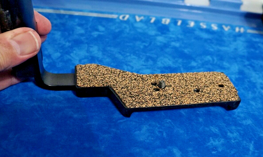 FLASH BRACKET WITH CANON OFF CAMERA CABLE