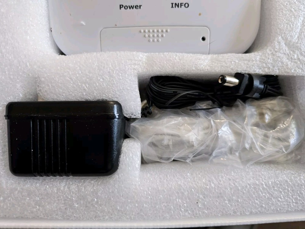 LogicMark 35911 Freedom Alert Wireless Emergency System DECT Technology COMPLETE