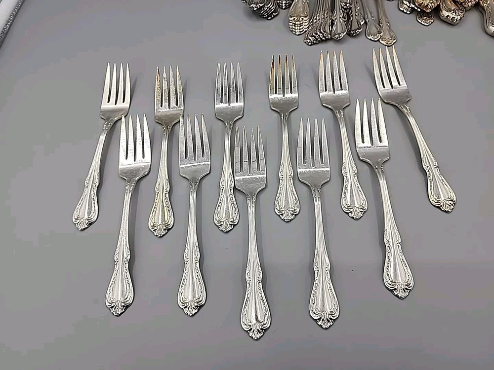WM Rogers Oneida Silver Overlay 115 Piece Chalice Harmony Flatware Set
