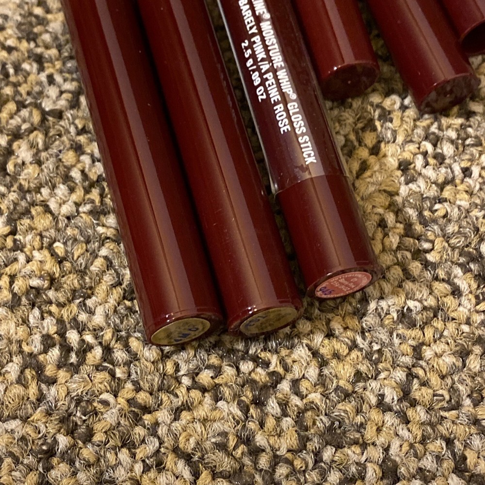 3 MAYBELLINE MOISTURE WHIP GLOSS STICK ,BARELY PINK