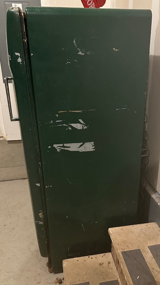 Vintage 50s General Electric Refrigerator