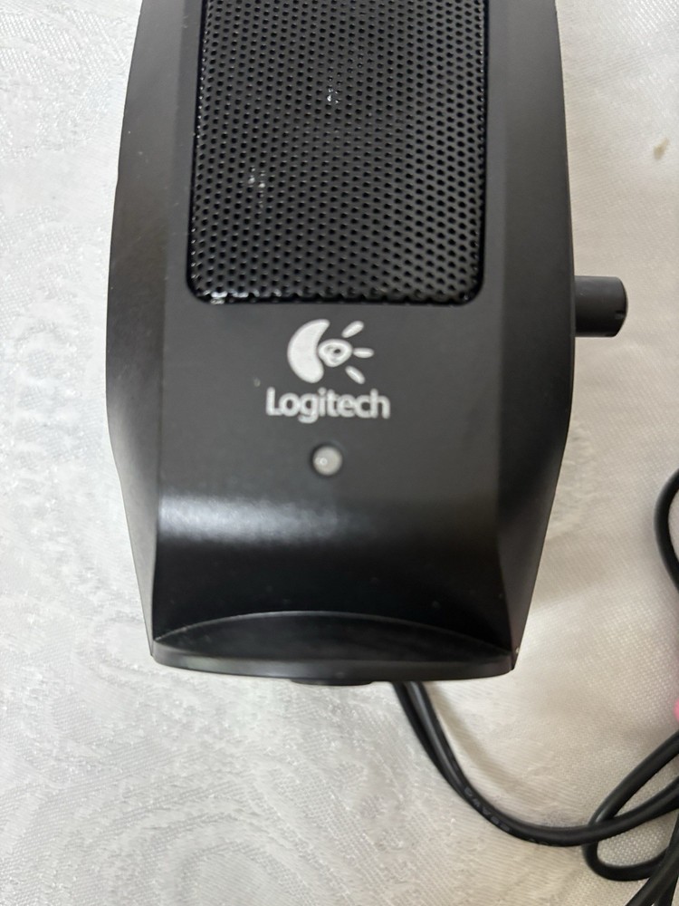Logitech S120 Black Desktop Speaker System Used Very Good
