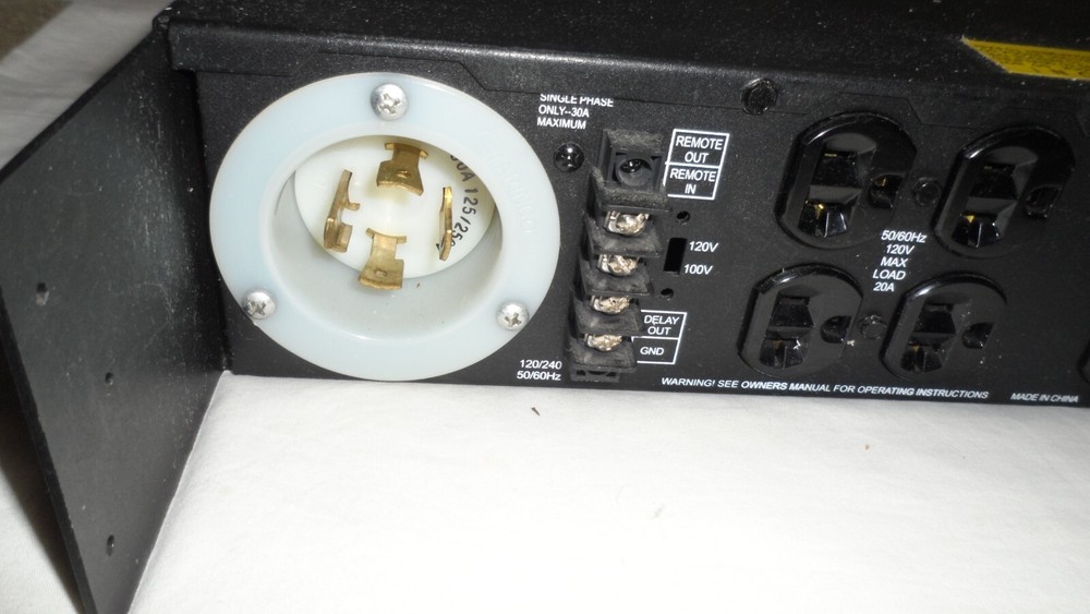 Furman AR Pro AC Line Voltage Regulator