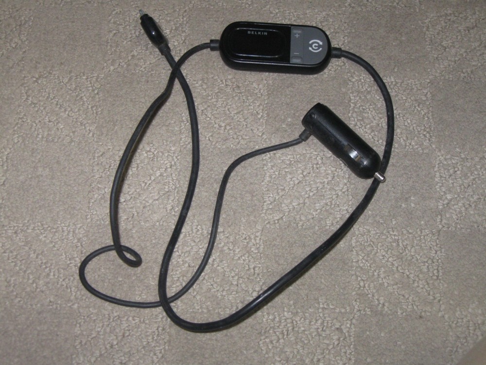 Belkin tunecast auto f8z343 FM Transmitter With Clear scan For Ipod Untested