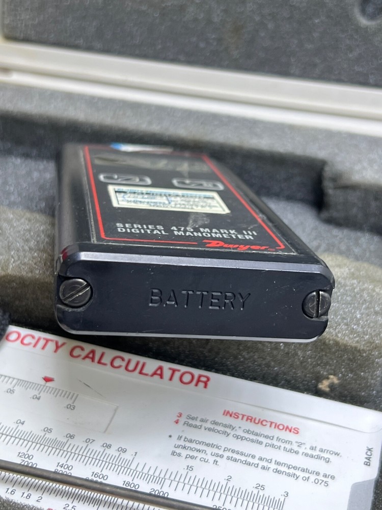 DWYER SERIES 475 MARK III DIGITAL MANOMETER