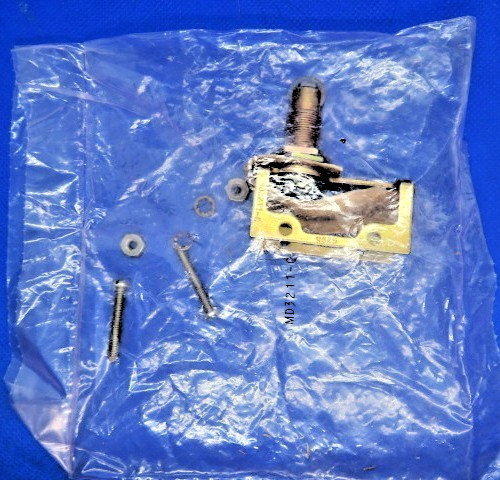 MD3211-Q HONEYWELL BASIC SWITCH AUXILIARY SCREW TERMINAL ROLLER PLUNGER - NEW