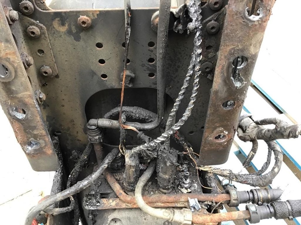 Replaces 2011 MACK CXU612 DEF TANK , MN