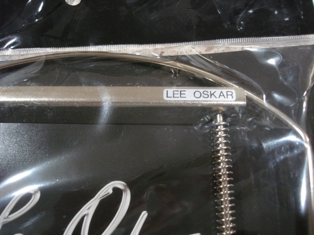 NEW LEE OSKAR HARMONICA HOLDER W/QUICK GUIDE
