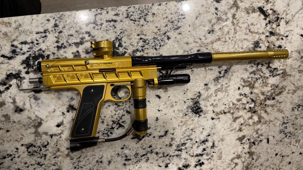 Freeflow Champion Autococker - Gold - Amazing Condition