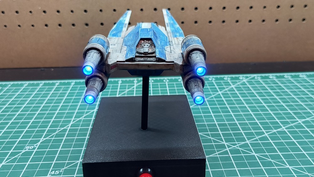 Star Wars Custom Built U-Wing Model With Lighting Effects