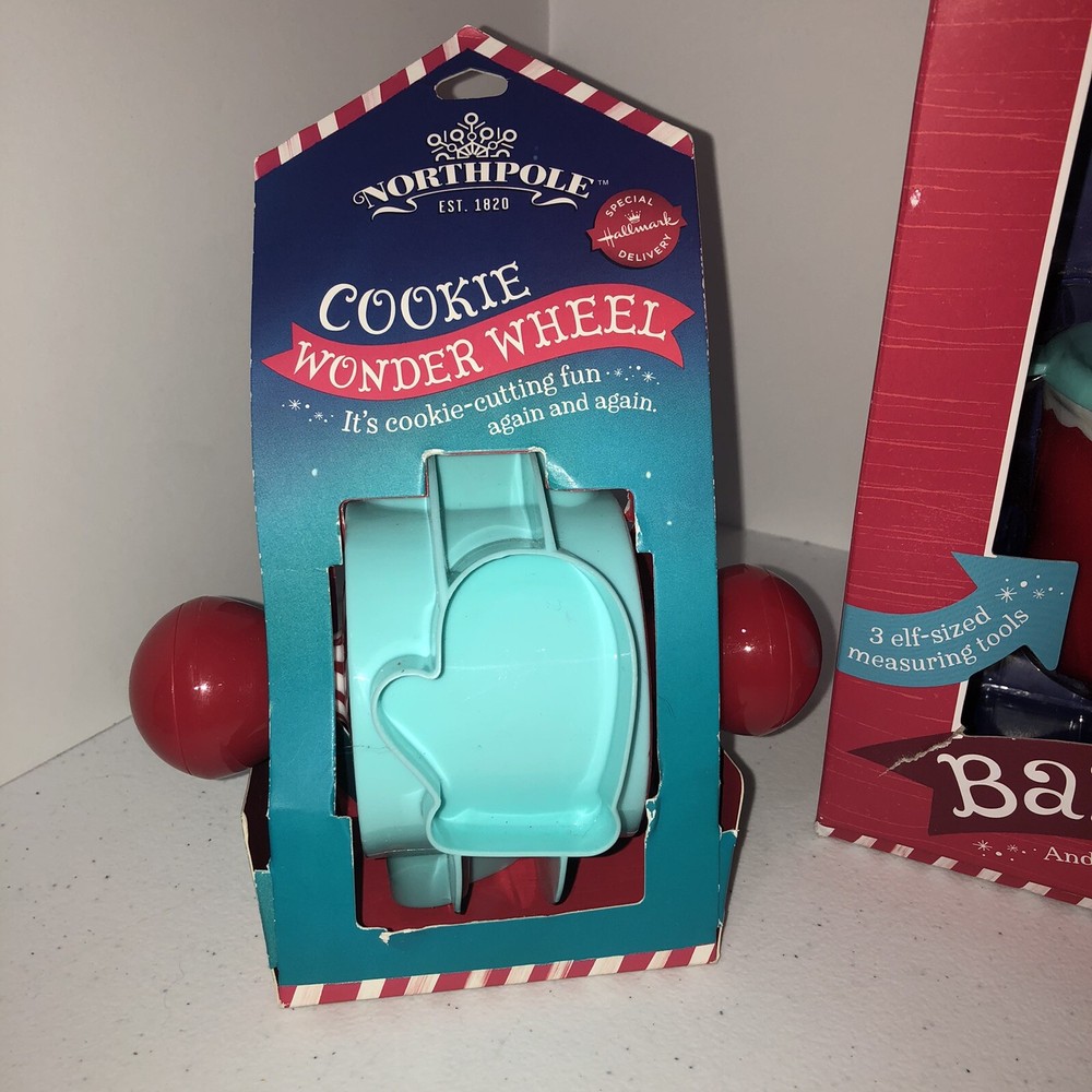 Hallmark Northpole Bake Like An Elf Baking Kit & Cookie Baking Bundle Kids NEW