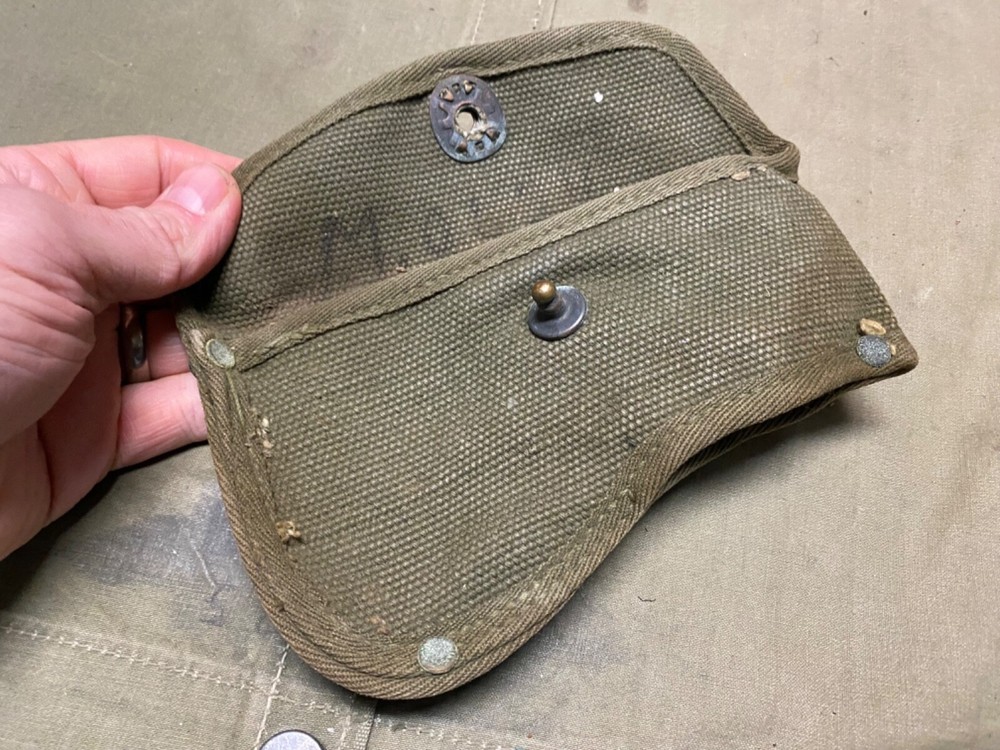 ORIGINAL WWII US M1942 AXE HATCHET CARRIER COVER-TRANSITIONAL, 1945 DAVE MFG CO