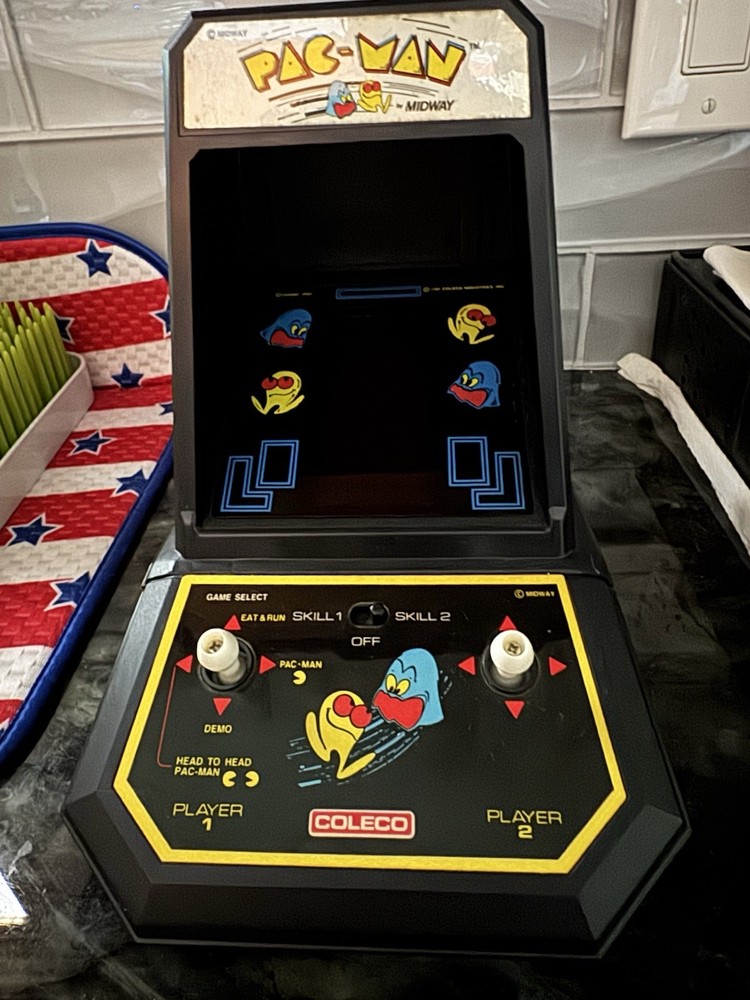 PAC-MAN-MIDWAY ARCADE 1981 beautiful display GAME DOESNT WORK
