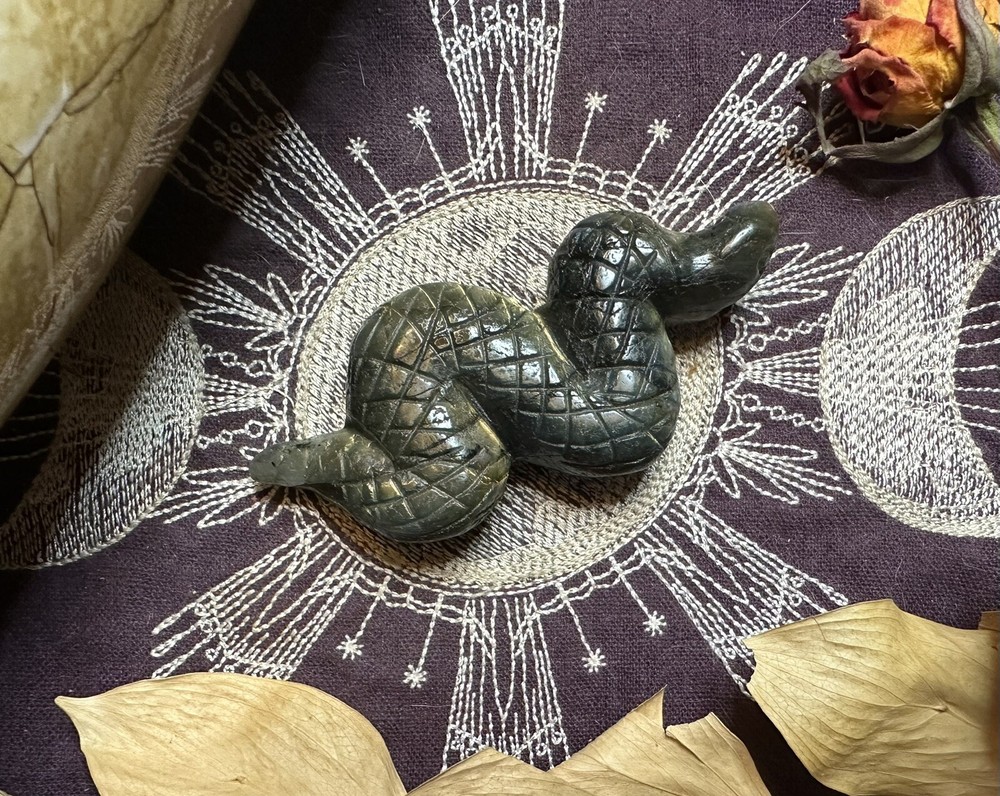 Labradorite Snake Carving, Natural Crystal