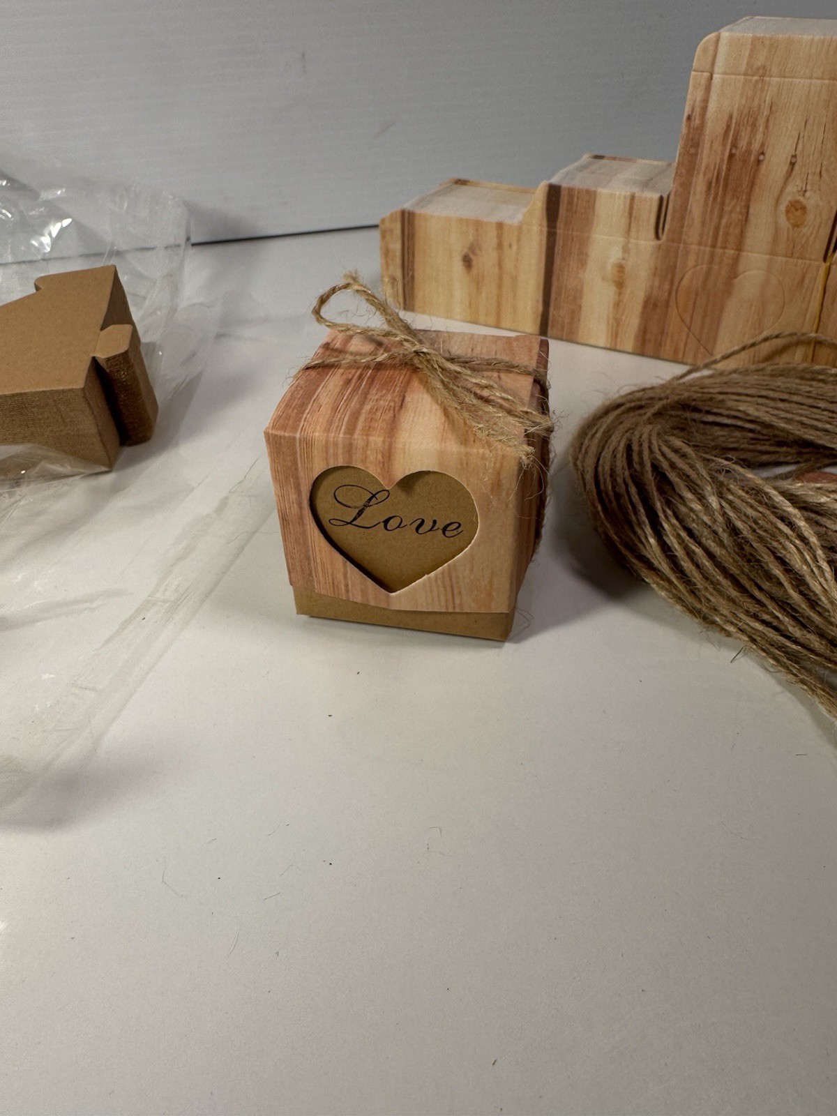 100 PCS 2x2x2 Favor Boxes Love/Rustic Wedding Party Gift Boxes W/Burlap Twine