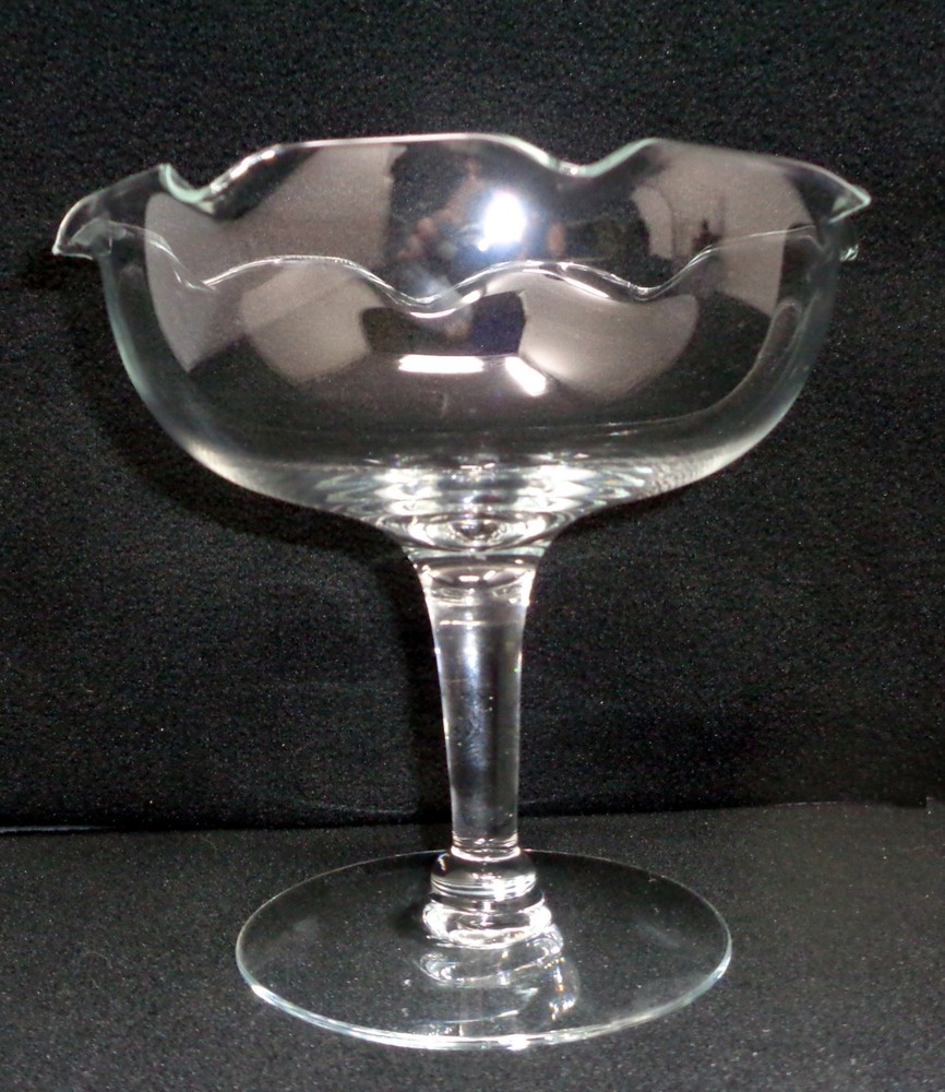 Ruffled Pedestal Candy Dish