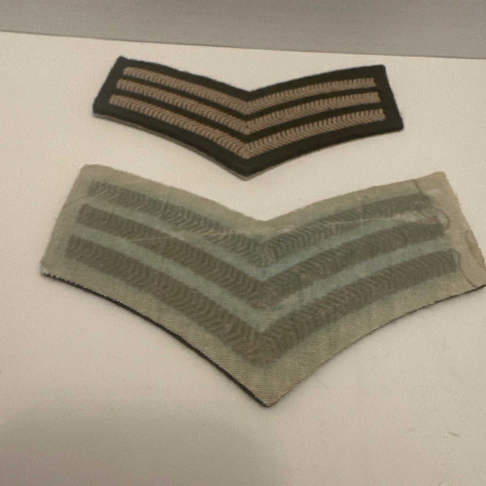 No. 2 Dress Abz. Sergeant, Pair, Guards Division, 3-Angle