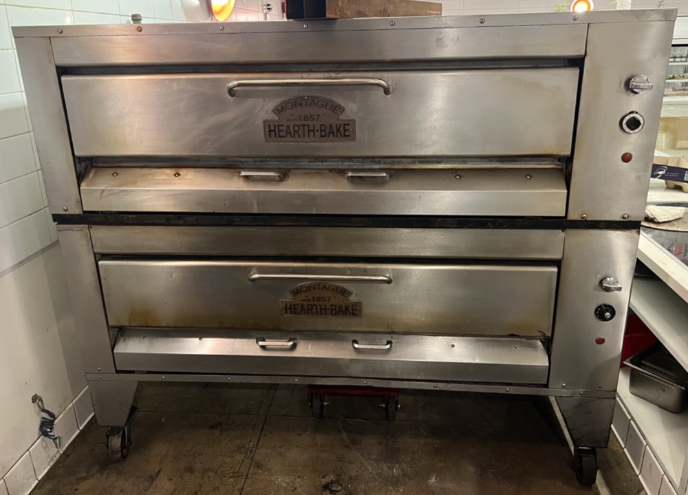 Montague Model 25P-2 Double Stack Pizza Oven