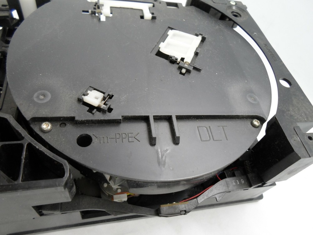 Dell Quantum L700 VS160 DLT Picker Assembly Superloader3 PV124T