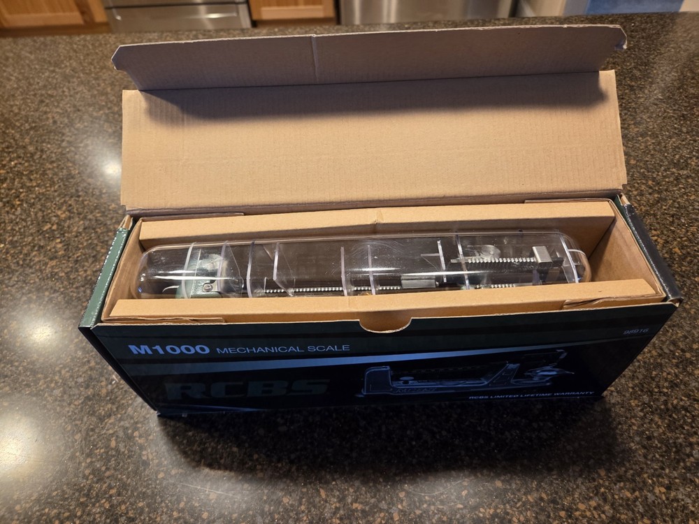 RCBS Reloading M1000 Mechanical Scale, Multi-Caliber, 1000 Gr Capacity