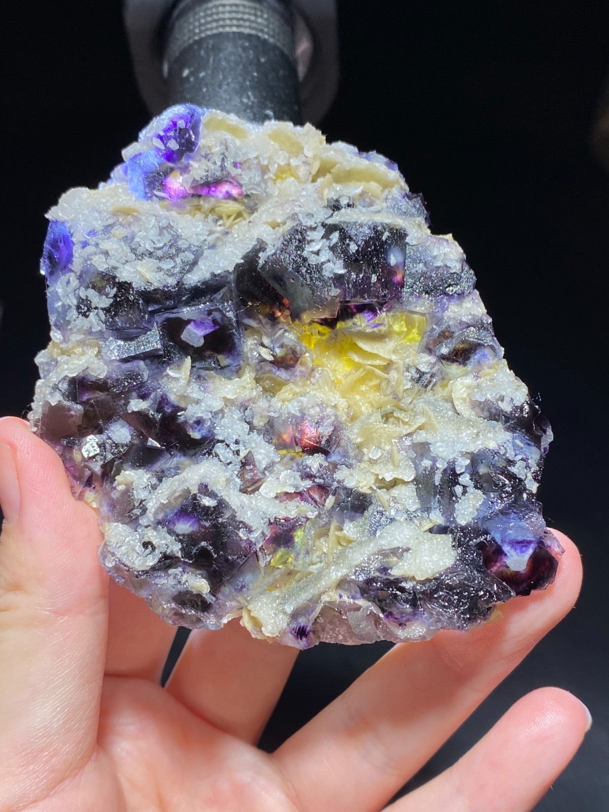 Exquisite Natural Purple Phantom Cubic Fluorite crystal Specimen，Inner Mongolia