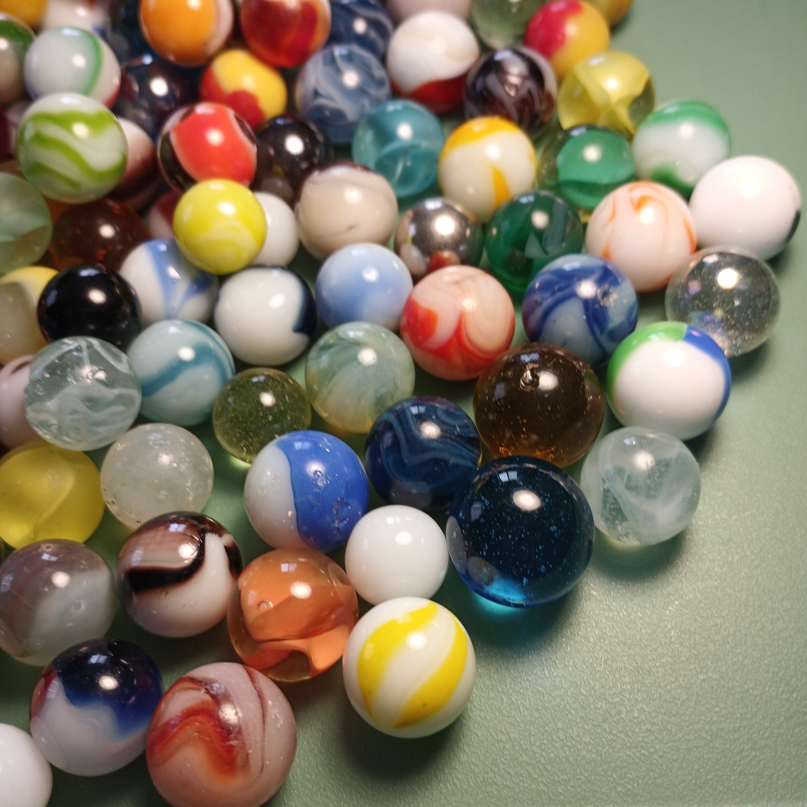 Marble Lot Of 2 Lbs 14 Oz