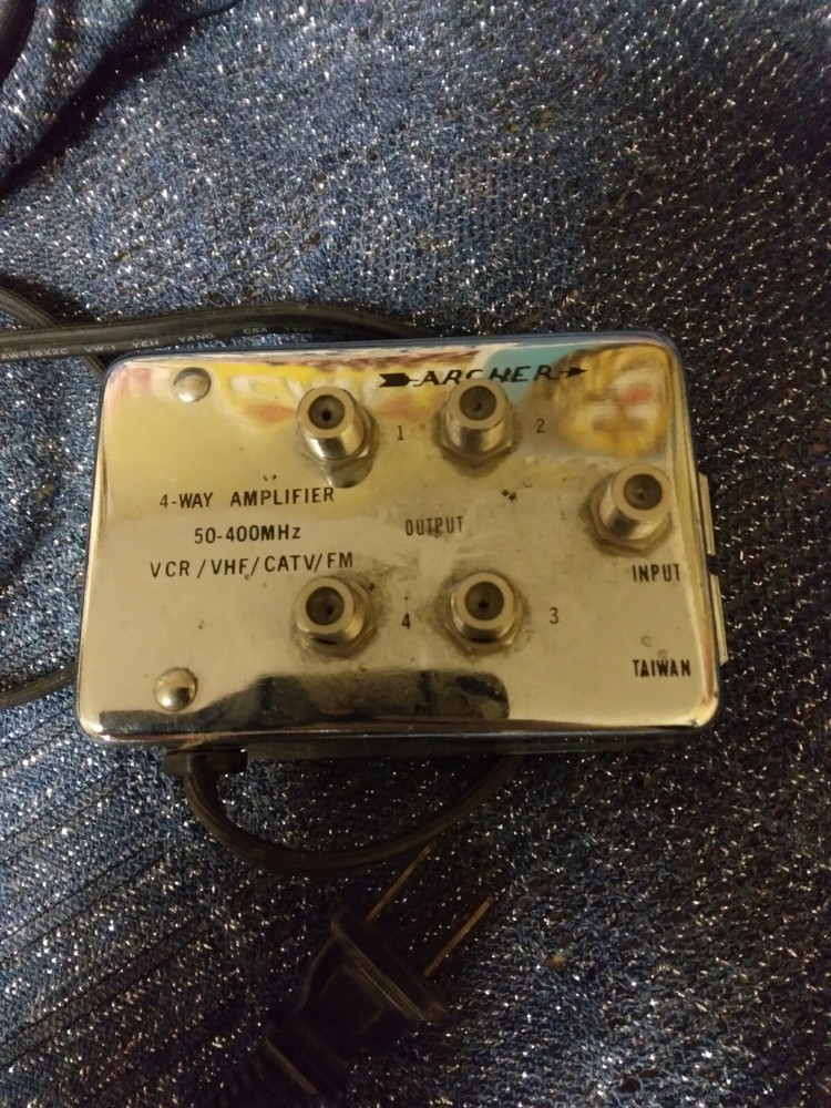 ARCHER 4-Way Distribution Amplifier 15-1119