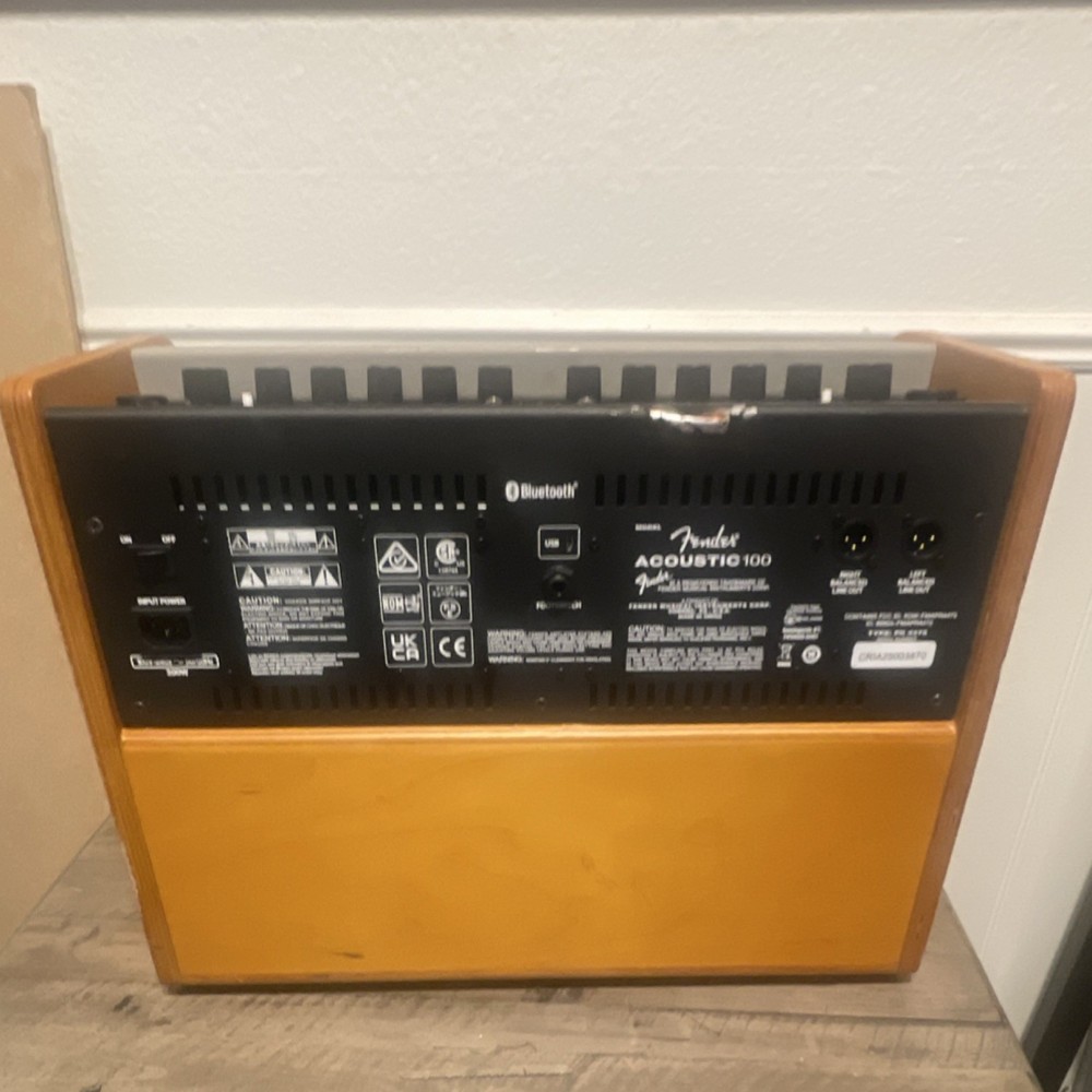 Fender Acoustic 100 Combo 100W Solid State Bluetooth Guitar Amplifier PR4475