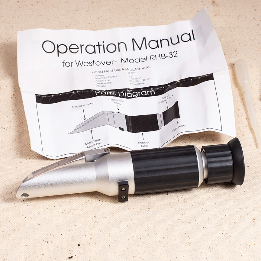 Portable Handheld Brix Refractometer Excellent Condition w/ Instructions