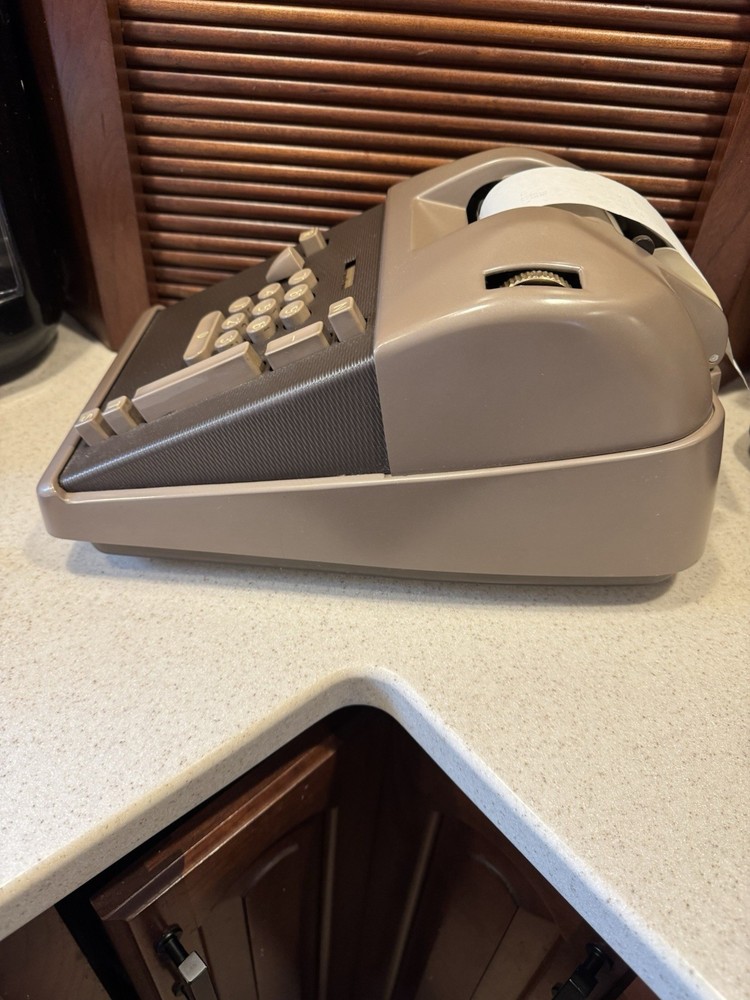 Vintage Victor Adding Machine 1950’s NEEDS INK RIBBON