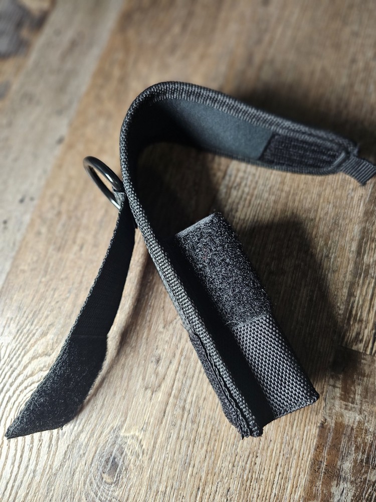 flashlight holder belt