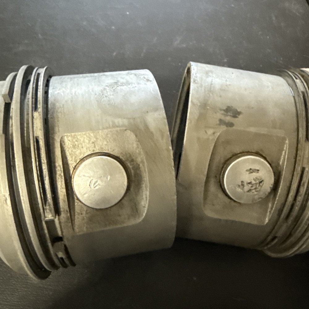 Continental A65 pistons