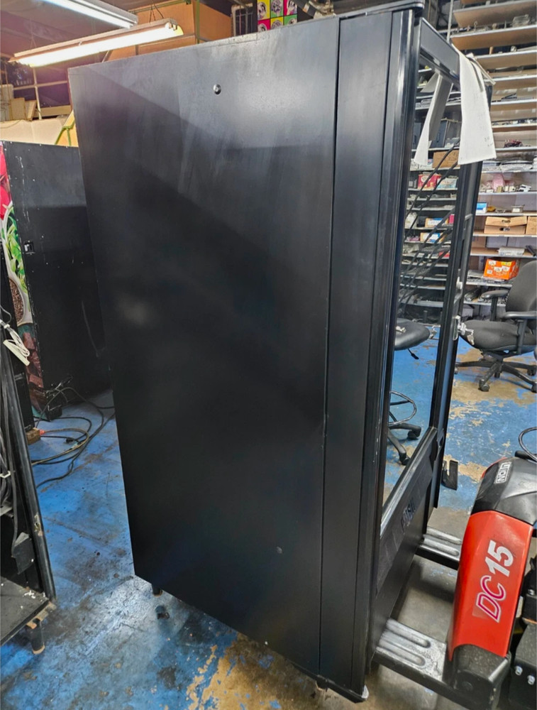 Snack Vending Machine - Model AP933