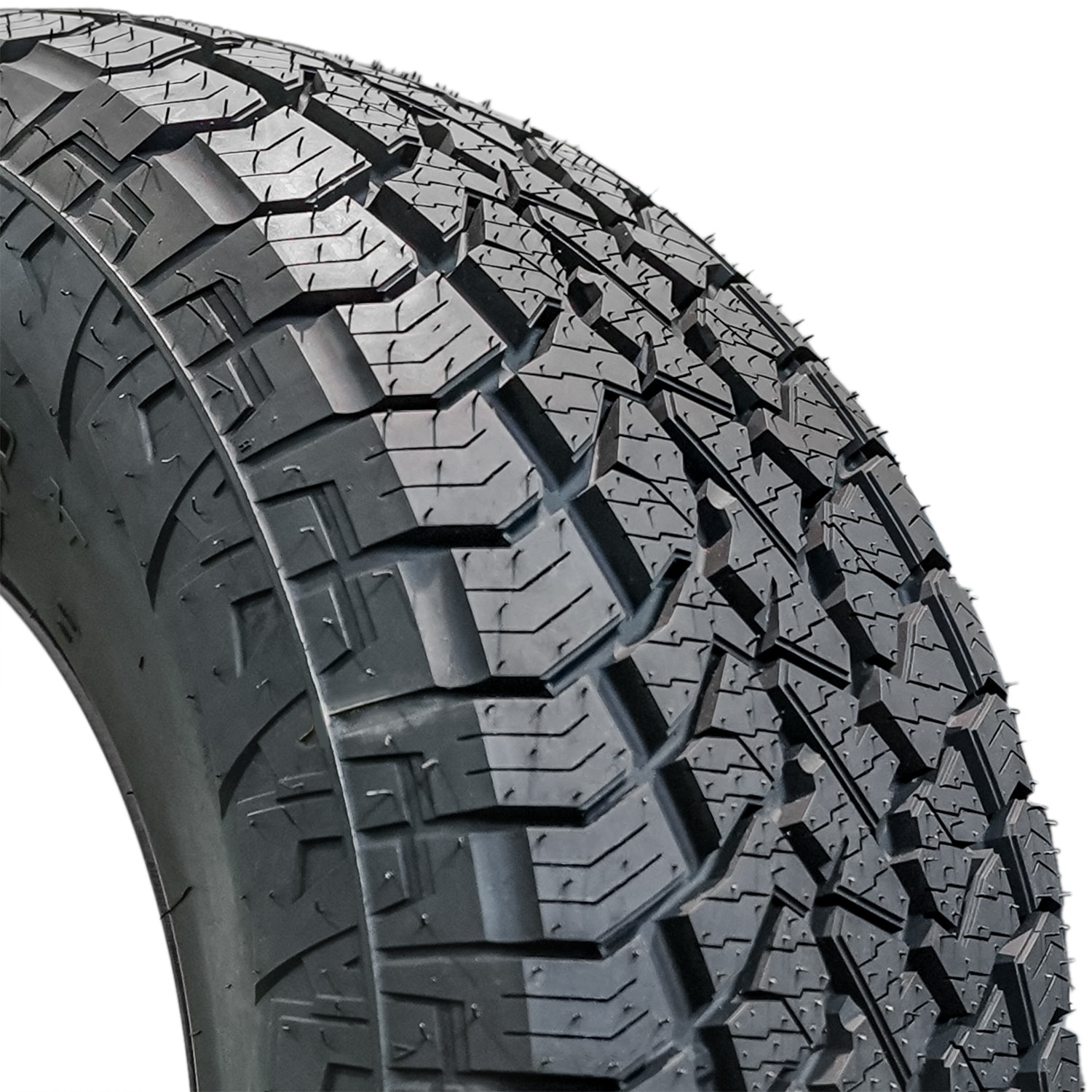4 Tires Aplus Shredder AT 255/70R16 111S A/T All Terrain