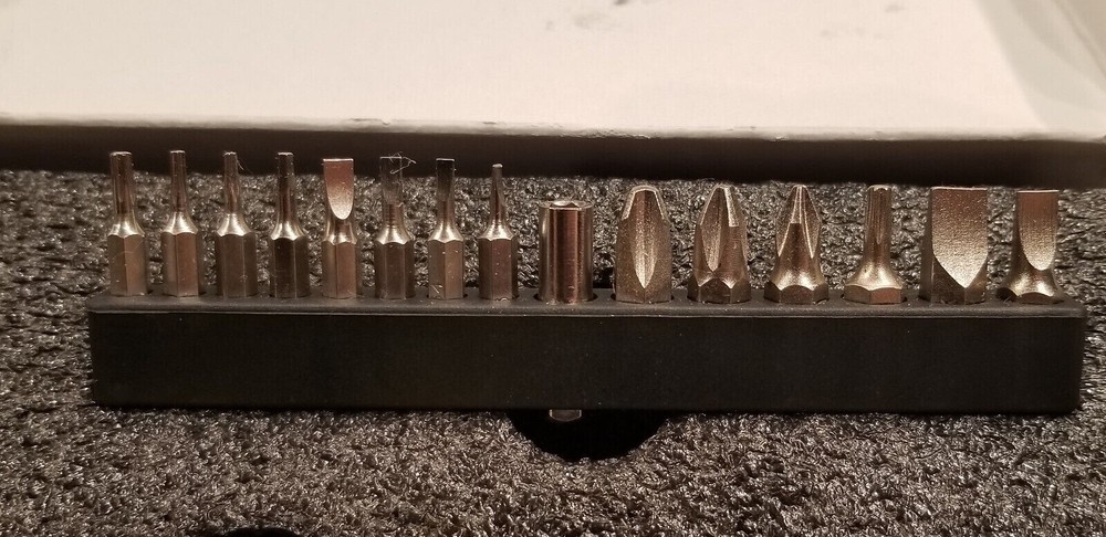 Lighted Screwdriver & Universal Wrench Set - 6 Standard Bits, 8 Precision Bits