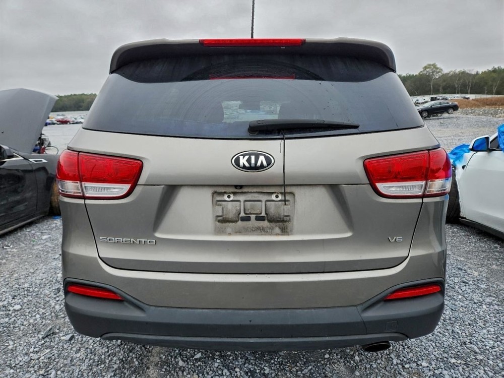 SORENTO 2017 Glove Box 4936633