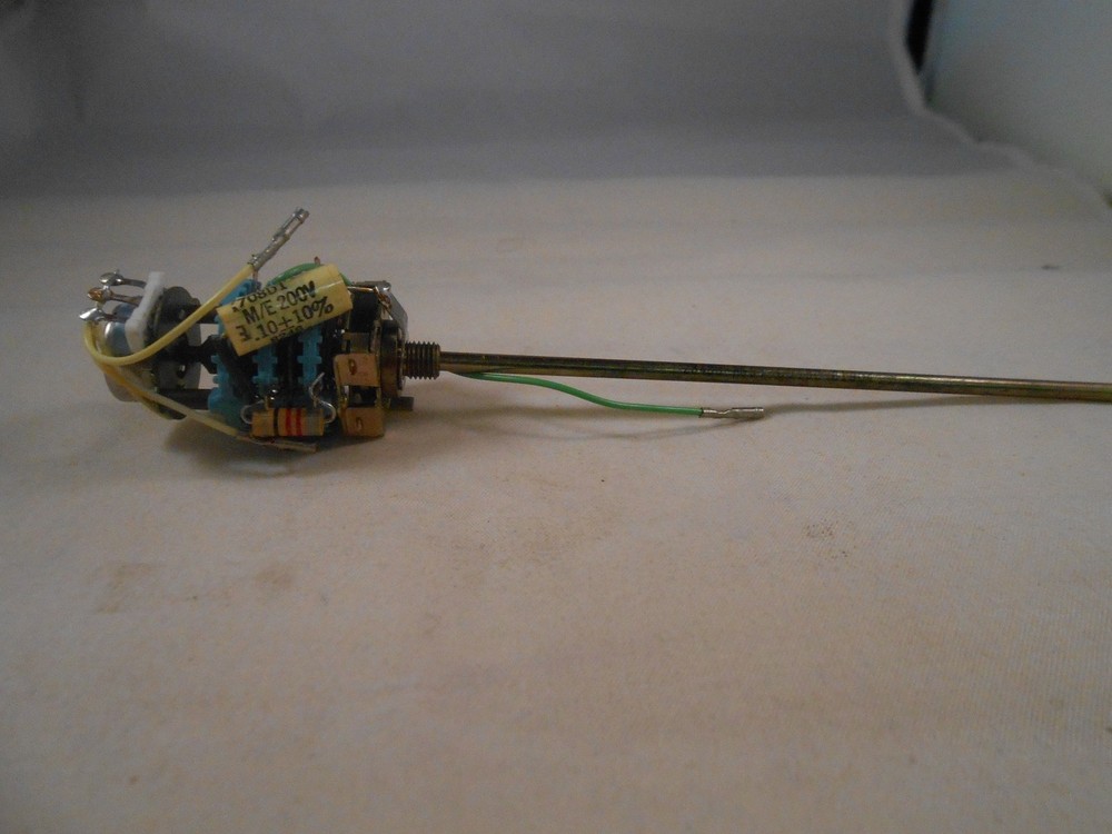 00180-61905 HP  DISPLAY SWITCH  NEW OLD STOCK