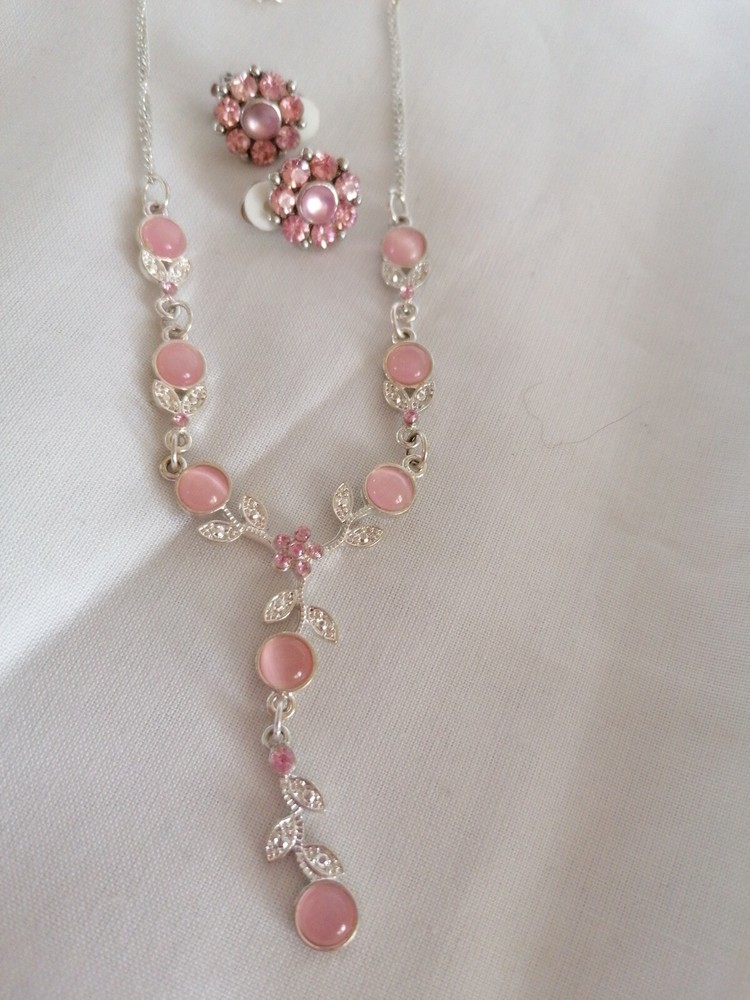 Pink Necklace & Earrings
