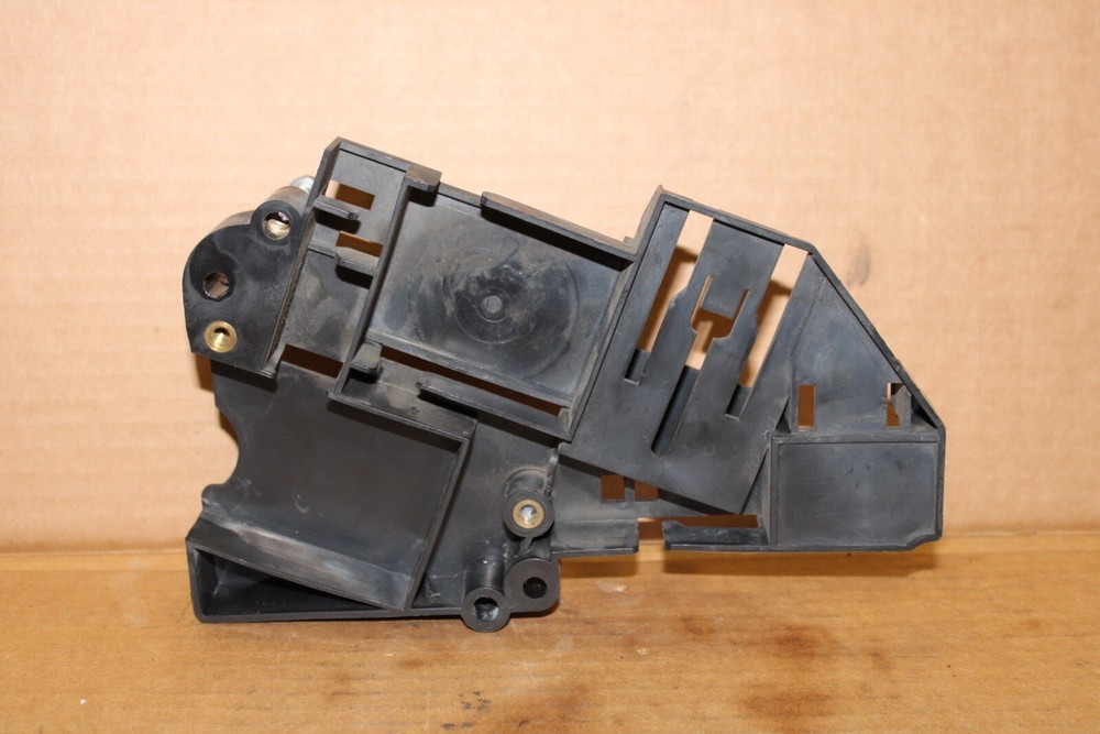 Main Engine Wiring Harness Bracket 04 Harley Electra Ultra Classic FLHTCUI
