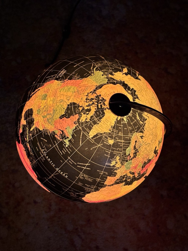 Star Lites Light Up Globe Illuminated - A Wonderfully Lighted World globe!