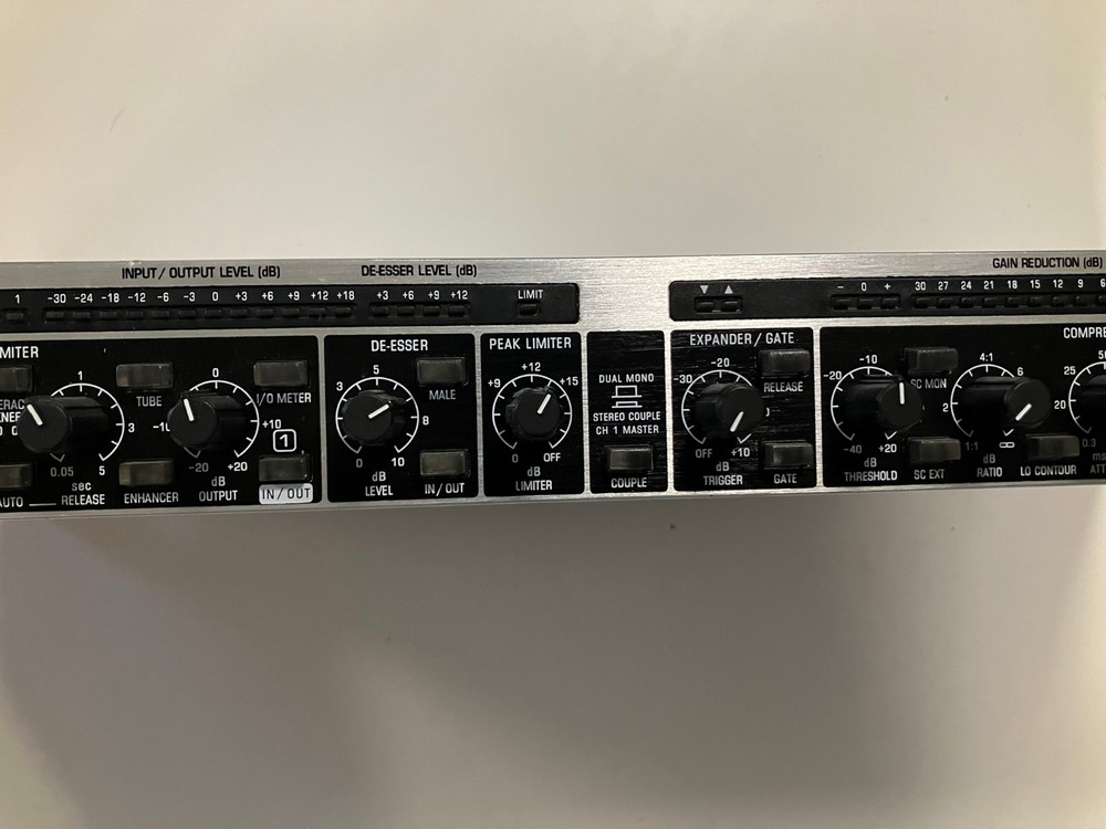 Behringer MDX2600 Composer Pro XL Audio Interactive Dynamics Processor