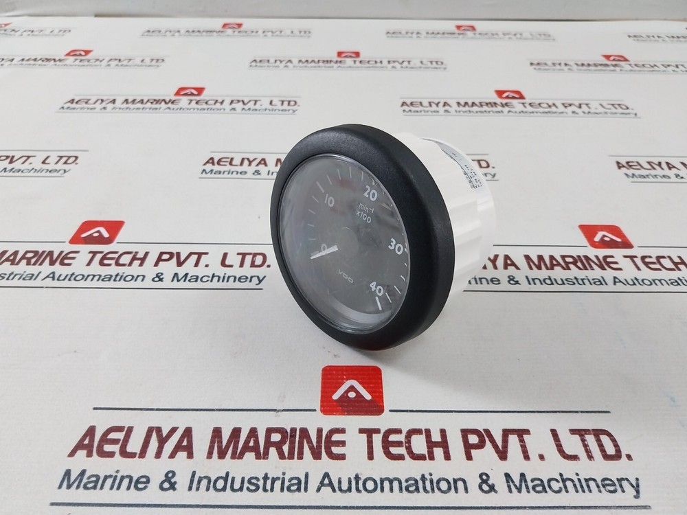 VDO N 02 012 729 (..730) Tachometer 24V